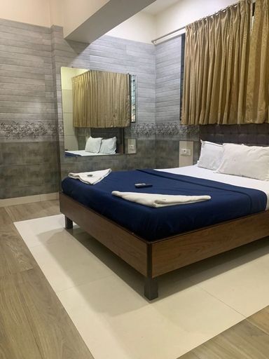 Bedroom 3, Hotel Royal Residency, Mumbai Suburban