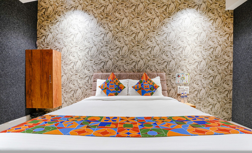 Bedroom 2, Fabhotel The Life, Surat