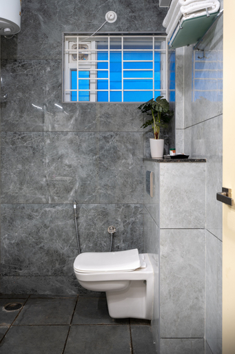 Bathroom 3, The Silver Chimes Suites, Bangalore