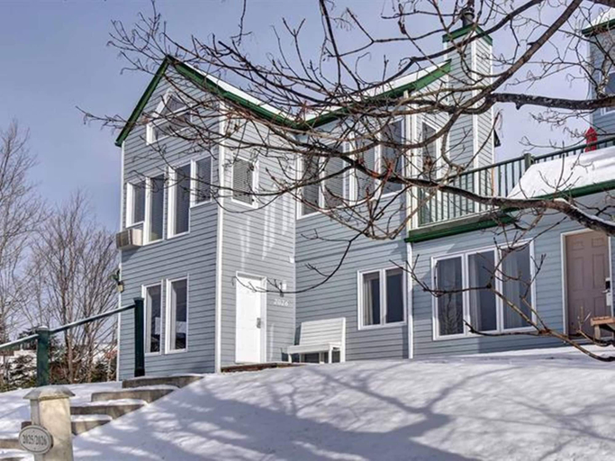 Exterior & Views 2, GLOBALSTAY. Bright Condo near the Lake, Les Laurentides
