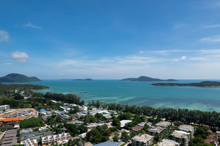 Others 5, The Title V X203, Phuket Island