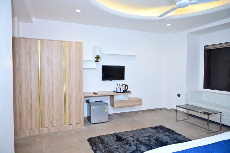 Bedroom 3, The Dwelling inn, Gautam Buddha Nagar