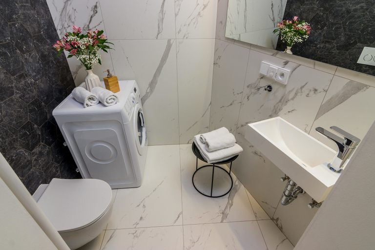 Bathroom 3, PRG Trendy Central APT by Michal&Friends, Praha 1