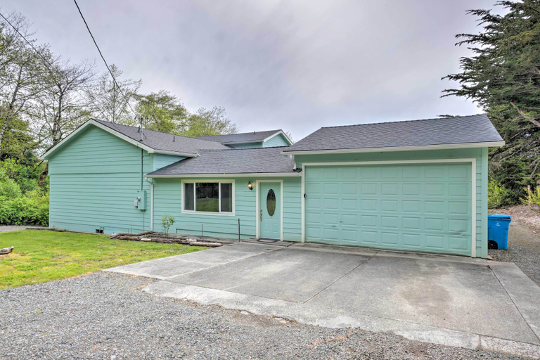 Exterior & Views 1, Soothing Studio w/ Lush Views: 2 Mi to Beach!, Del Norte