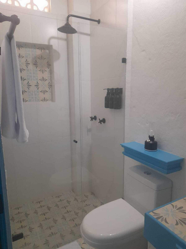 Bathroom 3, Hotel Concepcion, Concepción