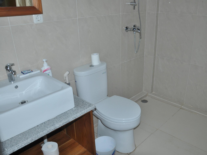 Bathroom, Crystal Beach Bali Hotel, Karangasem