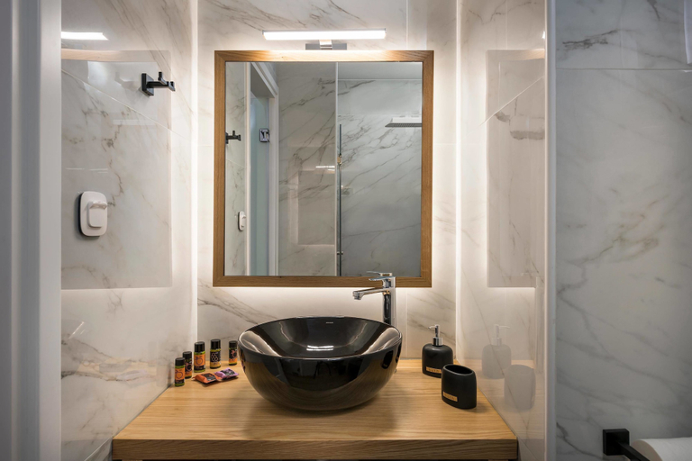 Bathroom 4, Evlimeni Suites, Crete