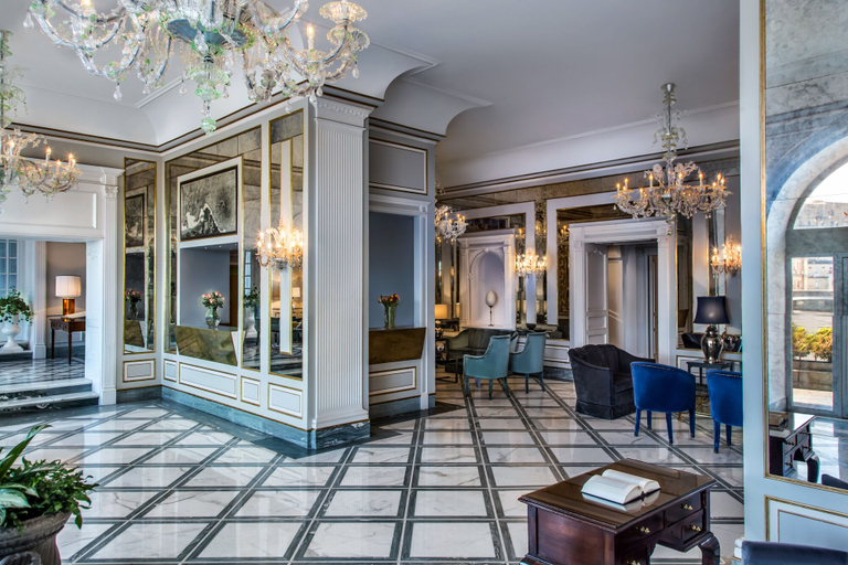 Others 3, Grand Hotel Santa Lucia, Napoli