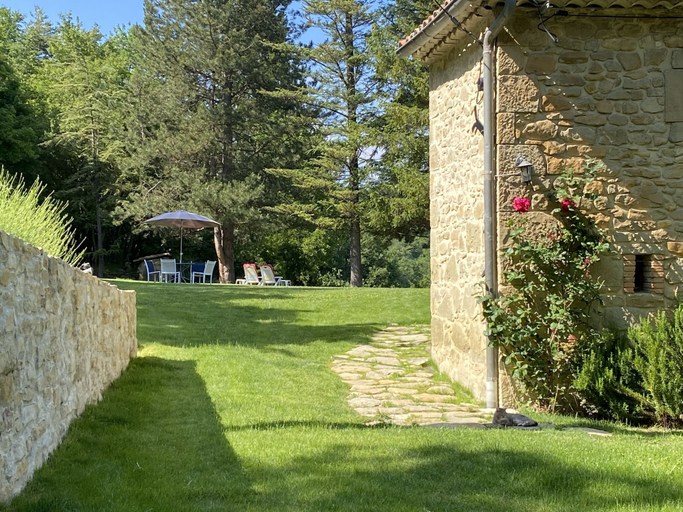 Exterior & Views, Week end en Provence - Chambres d'hotes, Drôme