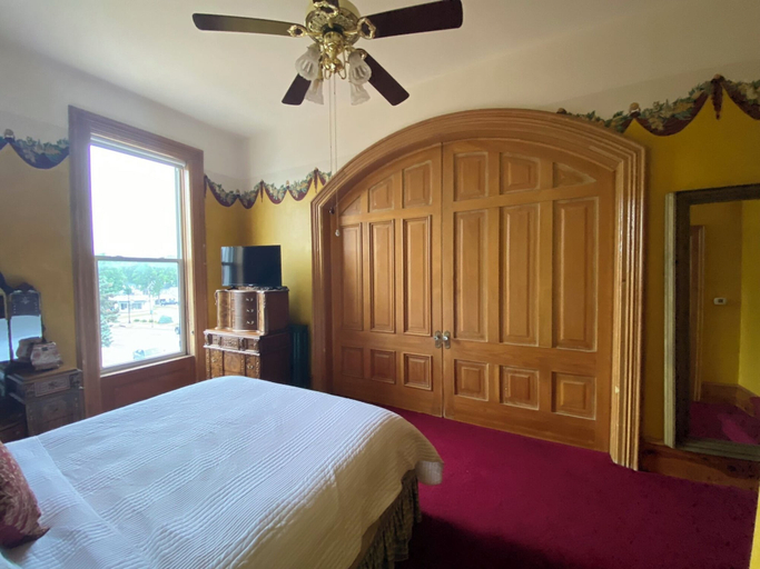 Bedroom 3, Decker Hotel & Bar, Jackson