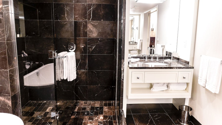 Bathroom 5, Rosewood Hotel Georgia, Greater Vancouver