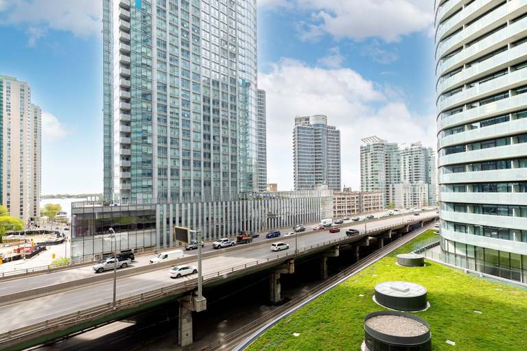 Exterior & Views, Downtown Toronto Condo near Scotiabank Arena, Toronto