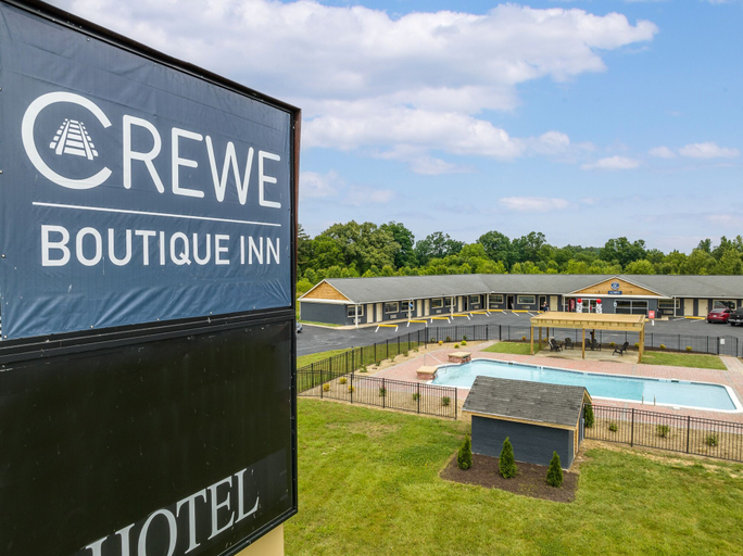 Exterior & Views 2, Crewe Boutique Inn, Nottoway