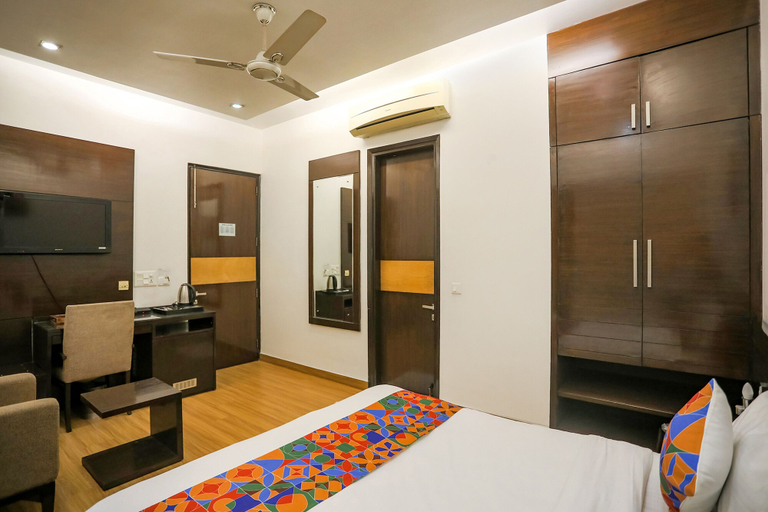 Bedroom 3, FabHotel Rivlet Residency, Delhi