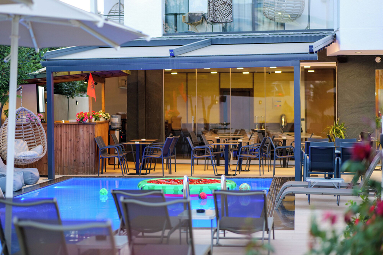 Food & Drinks 5, Duka's Boutique Hotel, Sarandës
