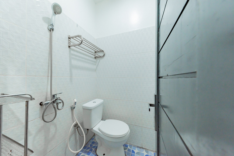 RedDoorz Syariah @ Hotel JK Veteran Buntok - Tap to explore photos
