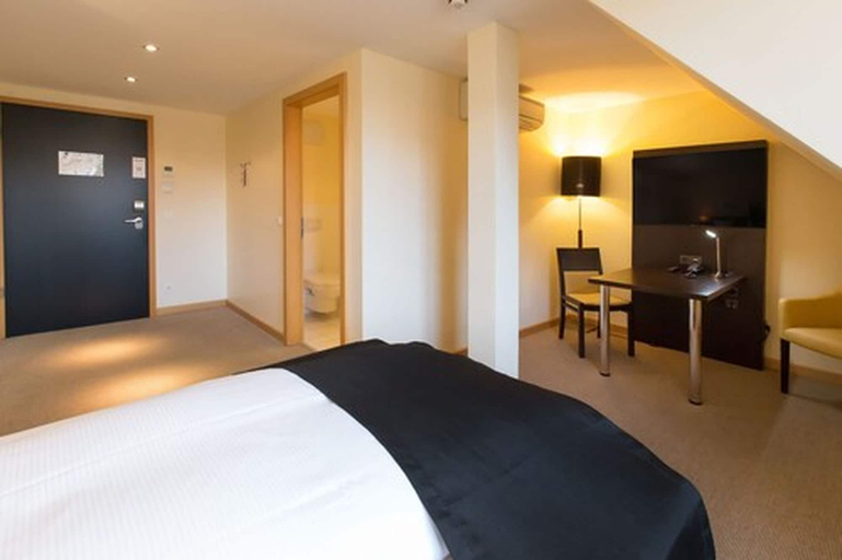 Bedroom 4, DORMERO Hotel Altes Kaufhaus Lüneburg, Lüneburg