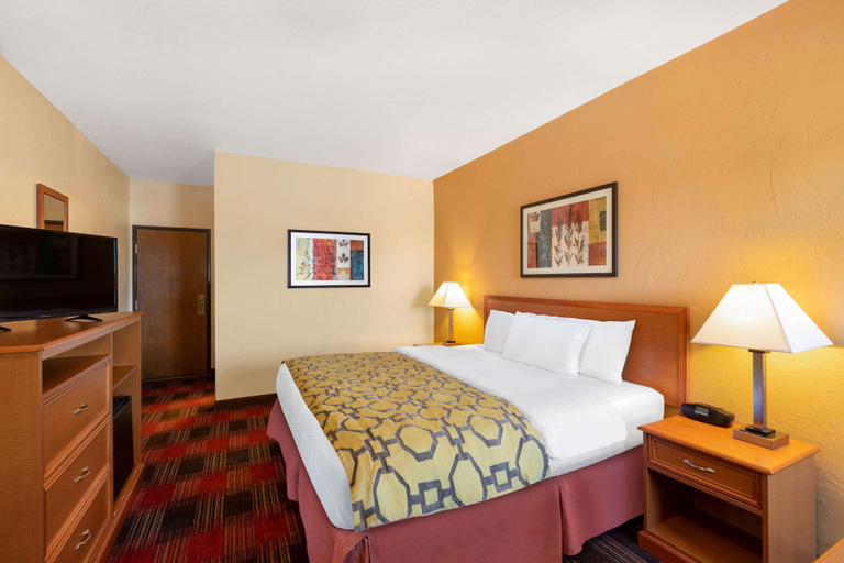 Bedroom 3, Baymont by Wyndham Spearfish, Lawrence