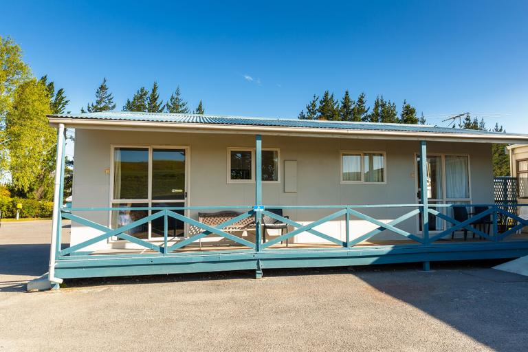 Exterior & Views 2, North South Holiday Park, Christchurch