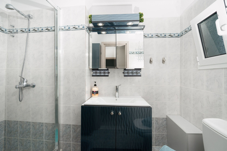 Bathroom 4, MTC-Sea & sky by Valeria near airport, Attica