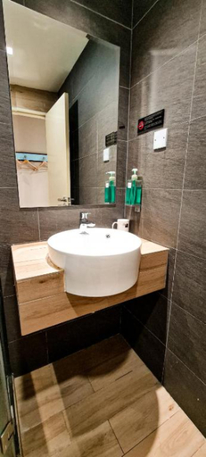 Bathroom 5, Qlio Hotel, Kota Kinabalu