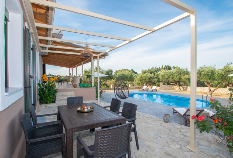 Others 5, Ariadni di Olivio Villa, Ionian Islands
