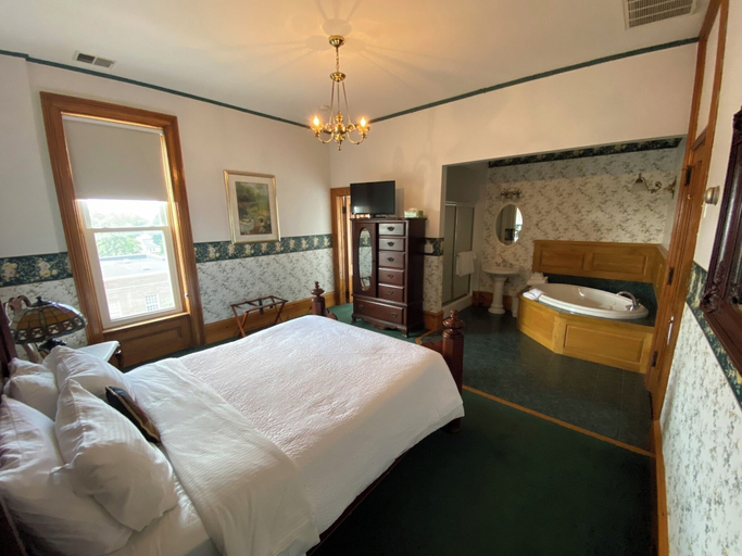 Bedroom 3, Decker Hotel & Bar, Jackson