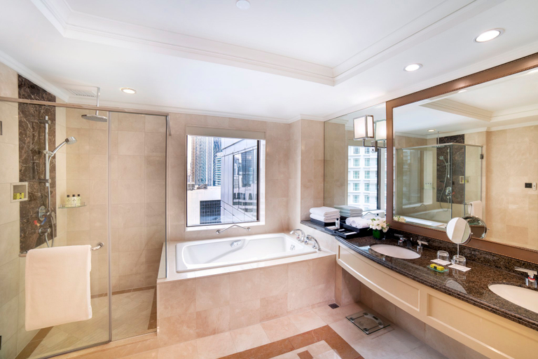 Bathroom 5, InterContinental Hotels KUALA LUMPUR by IHG, Kuala Lumpur
