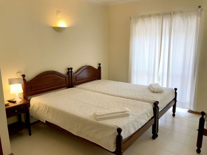 Bedroom 3, ANGELUS Alojamento local, Ourém