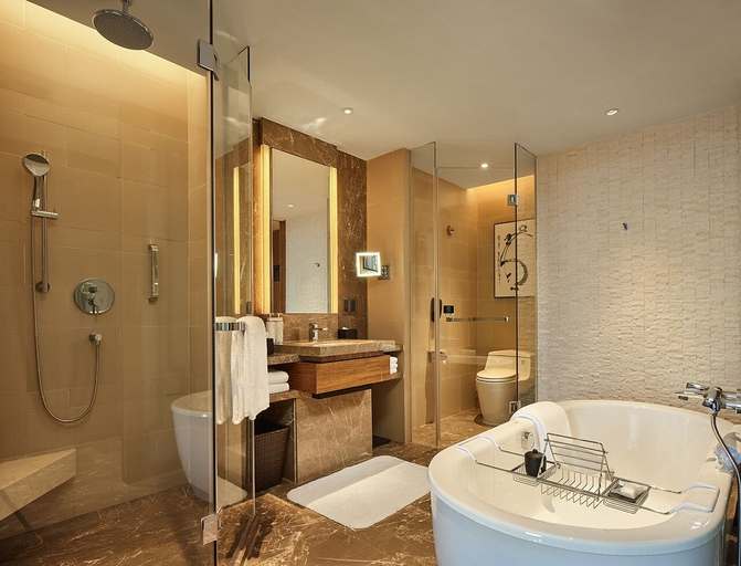 Bathroom 4, HUALUXE Hotels and Resorts NINGBO HARBOR CITY, Ningbo