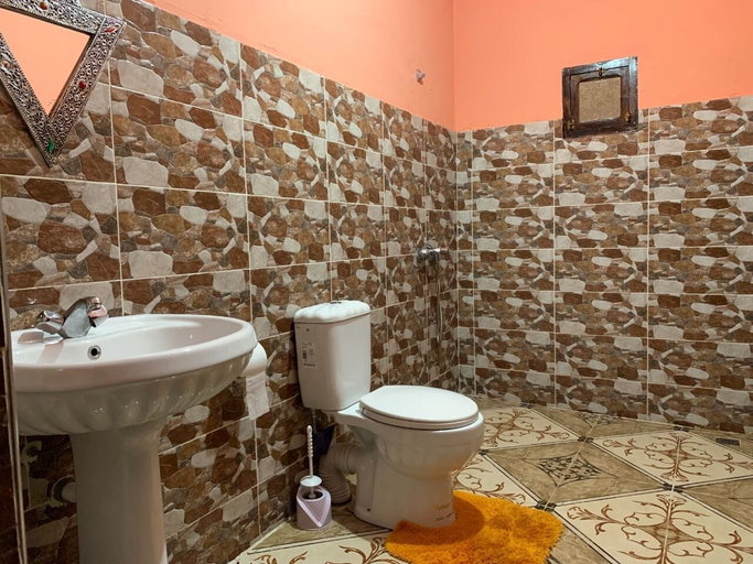 Bathroom 4, Auberge le mouflon ouirgane, Al Haouz