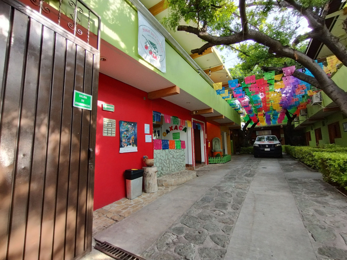 Exterior & Views 2, Hotel Los Ciruelos, Del Centro