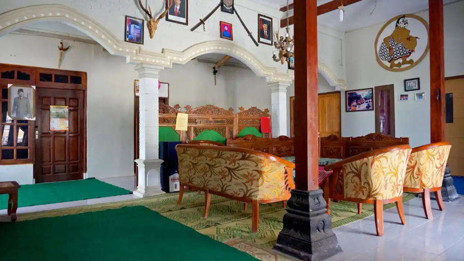 Bedroom 2, Indah Lestari Homestay Selo, Boyolali