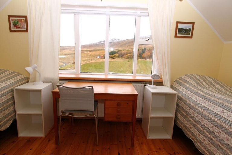 Bedroom 2, Guesthouse Steindórsstadir, Borgarfjarðarsveit
