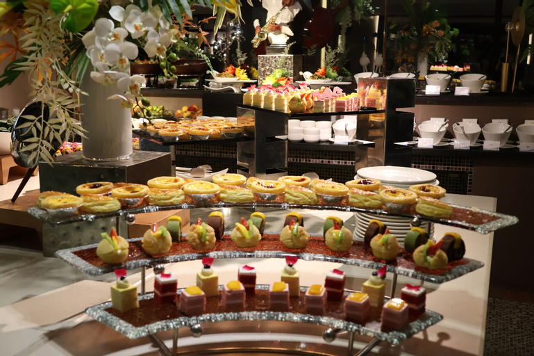 Food & Drinks 7