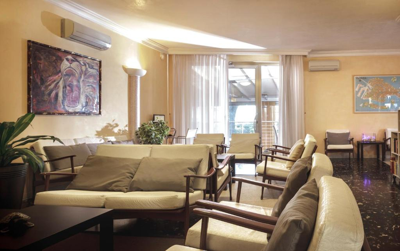 Public Area, Hotel Tropical, Venezia