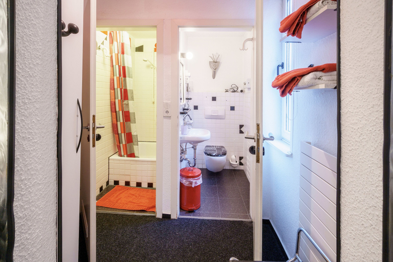 Bathroom 5, Hotel Tusculum, Marburg-Biedenkopf