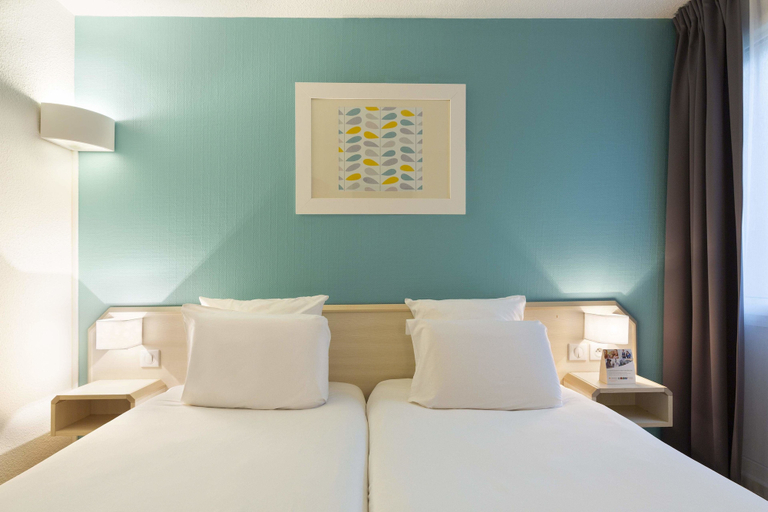 Bedroom 4, Comfort Hotel Orleans Saran, Loiret