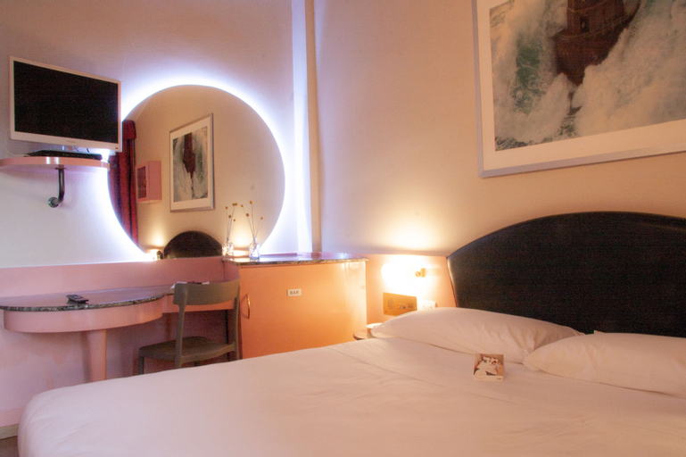 Bedroom 22