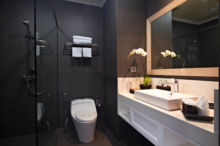 Bathroom 17