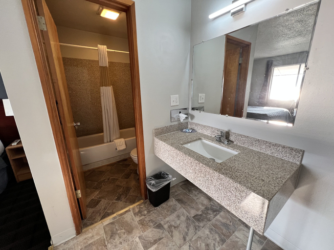 Bathroom 3, BIGGS NU-VU MOTEL, Sherman