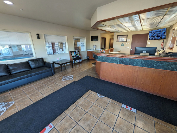 Others 5, Toppenish Inn and Suites, Yakima
