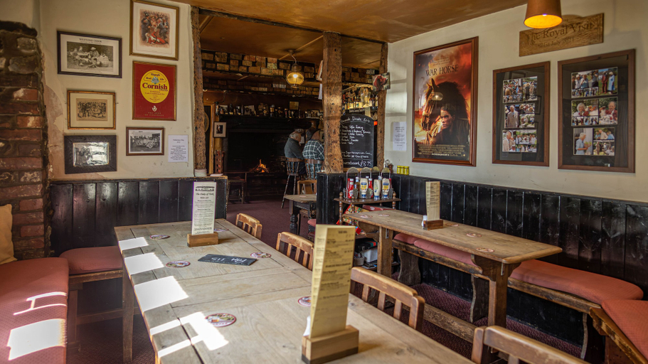 Food & Drinks 3, Duke of York, Devon