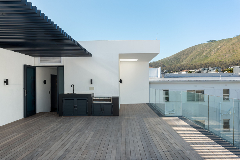 Exterior & Views 2, The Avant 305, City of Cape Town