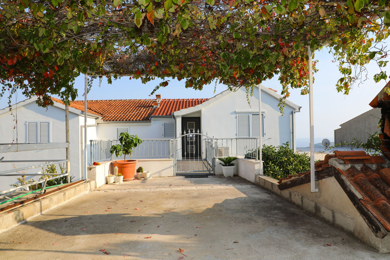 Exterior & Views, Penthouse with a Sea View, Hvar