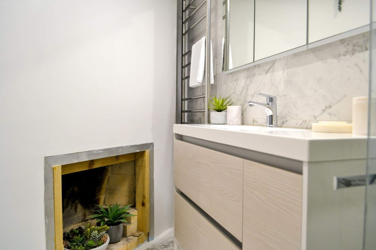 Others 3, Heritage, Renovated 2 Bedroom Ponsonby Villa, Waitakere