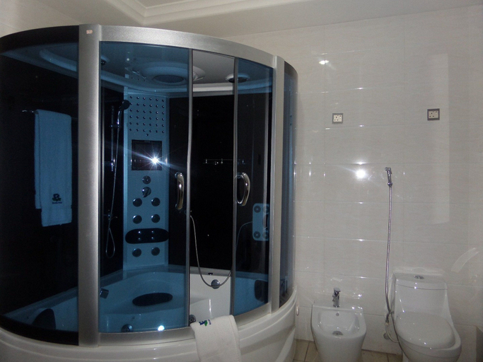 Bathroom 4, Barcelona Hotels Abuja, AbujaMun