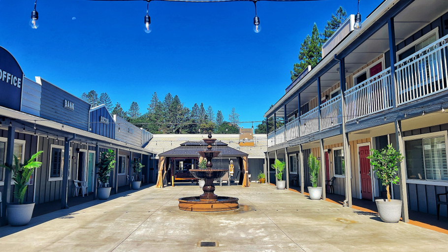 Exterior & Views 2, The Old West Inn, Mendocino