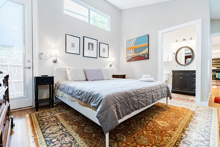 Bedroom 3, Duo Vista, Travis