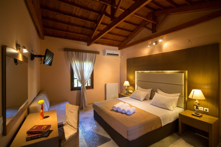 Bedroom 1, Vicky Studios, North Aegean